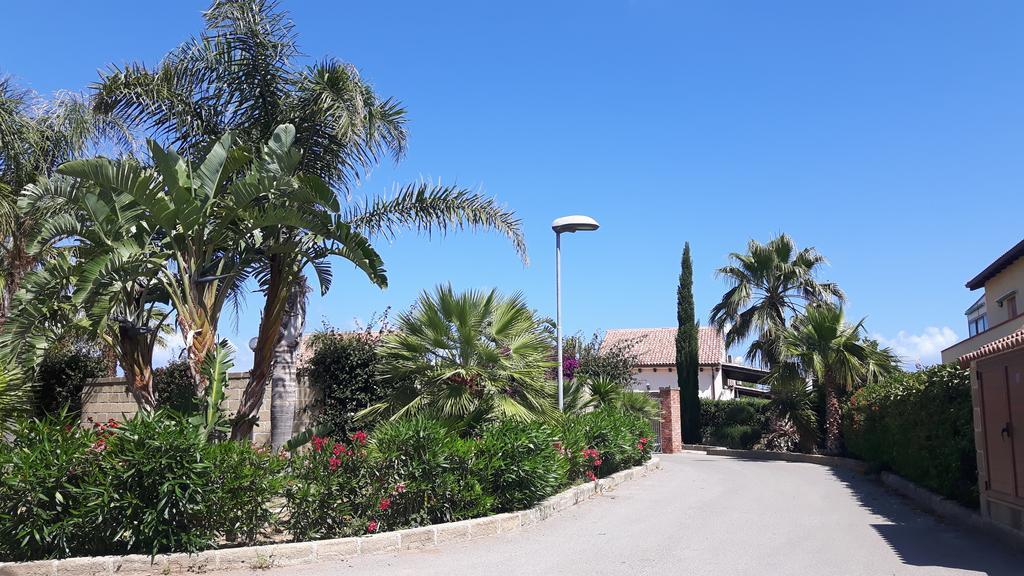 Villa Amare Campofelice Di Roccella Exterior foto